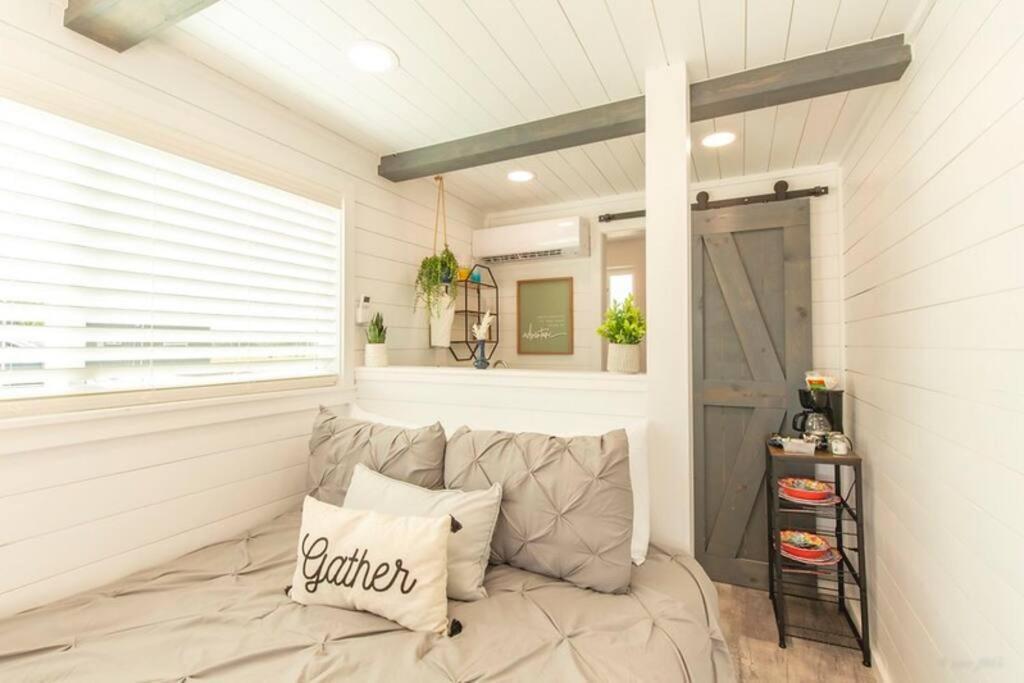 The Container Retreat @ 290 Wine Trail #9 Get Away Today! Hye Екстериор снимка
