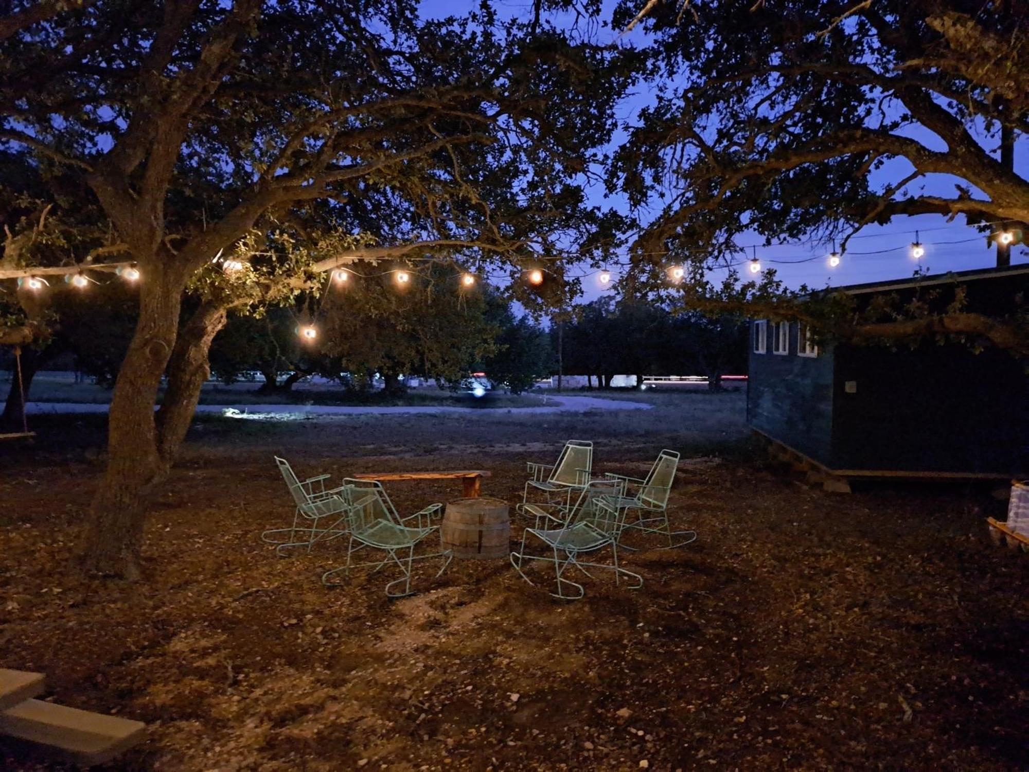 The Container Retreat @ 290 Wine Trail #9 Get Away Today! Hye Екстериор снимка